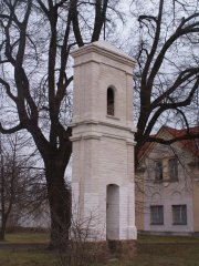 pohled zezadu zprava