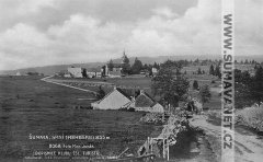 historické foto kaple (vpravo od kostela)