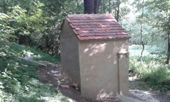 pohled zezadu zleva