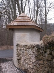 pohled zezadu zprava