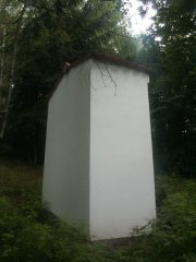 pohled zezadu zleva
