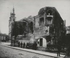 bourání kaple