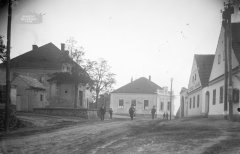 historické foto kaple - vlevo