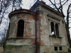 pohled zezadu zleva