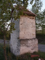 pohled zezadu zleva