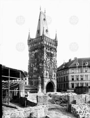 historické foto krátce po zboření kostela