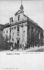 dobová pohlednice s motivem kostela