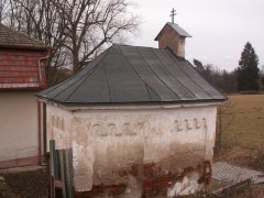 pohled zezadu zleva