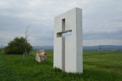 nová kaplička - pohled zezadu zleva