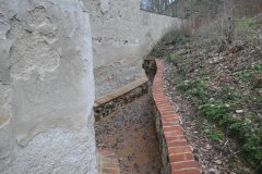 odvodnění okolo kostela