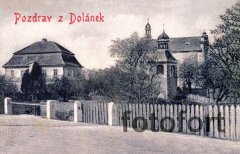 starší foto kostela a zvonice