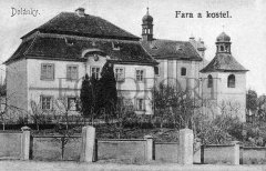 starší foto kostela a zvonice