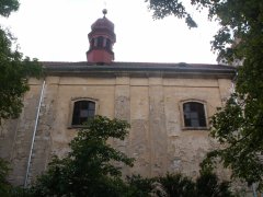 pohled zleva