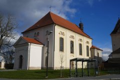 pohled zepředu zprava