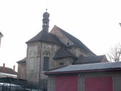 pohled zezadu zleva