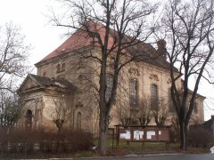 pohled zepředu zprava
