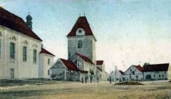 dobová pohlednice vsi s kostelem - výřez