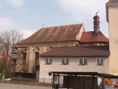 pohled zprava