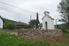 pohled zepředu zprava