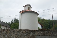 pohled zezadu zprava