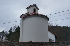 pohled zezadu zprava