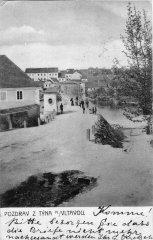 dobová pohlednice města s kaplí