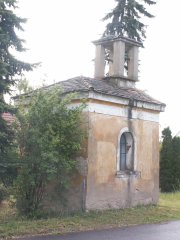 pohled zezadu zleva