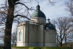 pohled zezadu zprava