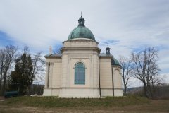 pohled zprava
