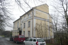 pohled zepředu zprava