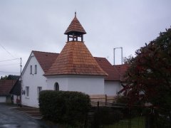 pohled zezadu zprava