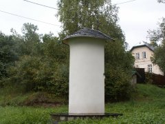 pohled zezadu zleva