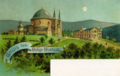 dobová pohlednice poutního areálu s kaplí (vlevo od kostela)