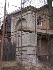pohled zezadu zleva