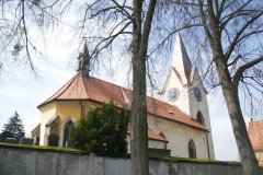 pohled zezadu zleva