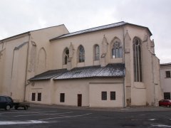 pohled na zadní část zprava