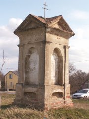 pohled zezadu zleva