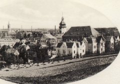 celkový pohled na město s kostelem