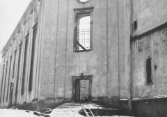 kostel po požáru