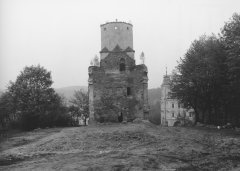 torzo kostela po požáru
