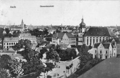 dobová pohlednice města s kostelem