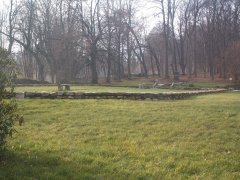 pohled zezadu zleva