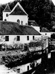 historické foto kostela v původní vsi