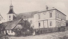 výřez snímku s kostelem z předchozí pohlednice