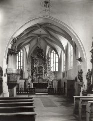 historické foto interiéru kostela