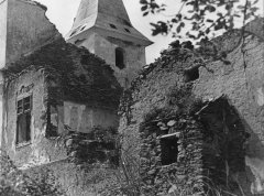 bourání kostela a vsi