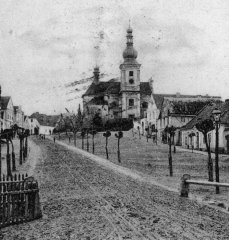 výřez snímku s kostelem z předchozí pohlednice