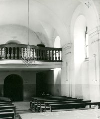 historické foto interiéru kaple - přední část