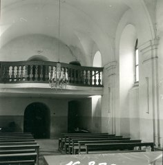 historické foto interiéru kaple - přední část