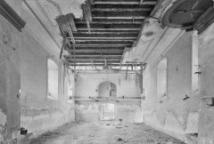 historické foto interiéru kostela - přední část